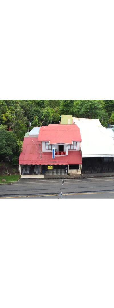 Casa con Local Comercial