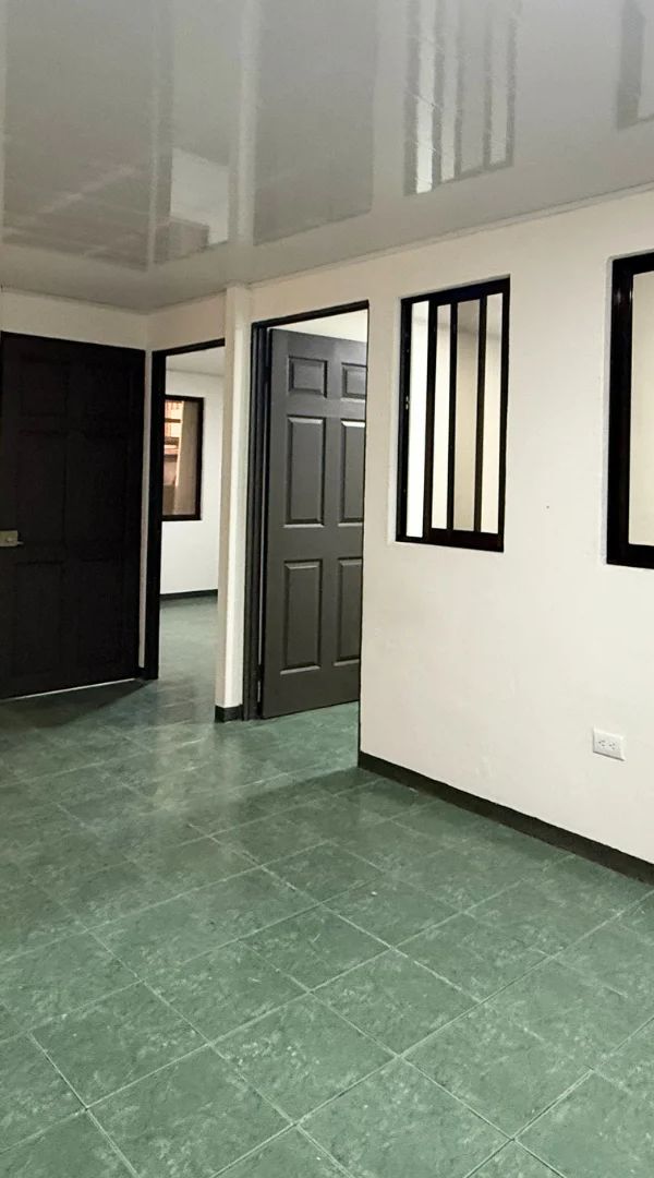 Propiedad de Inversión con 3 Apartamentos - Detalle 1