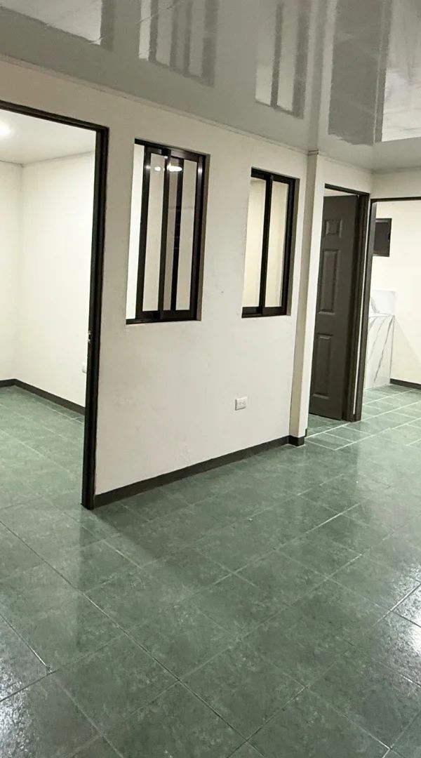 Propiedad de Inversión con 3 Apartamentos - Detalle 2