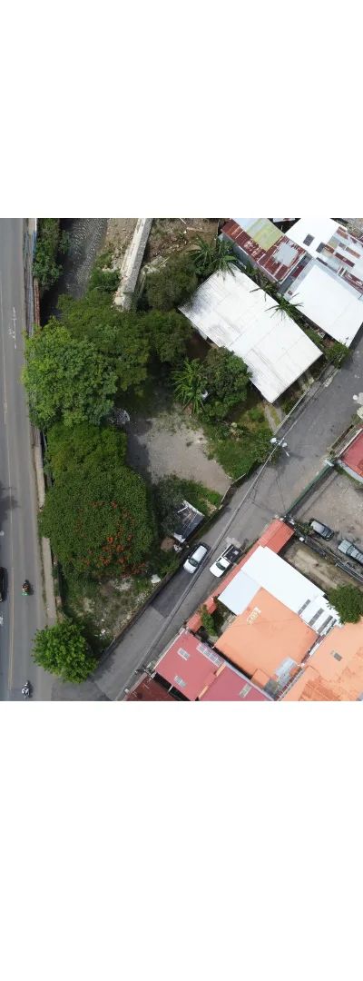 Terreno Comercial en Venta